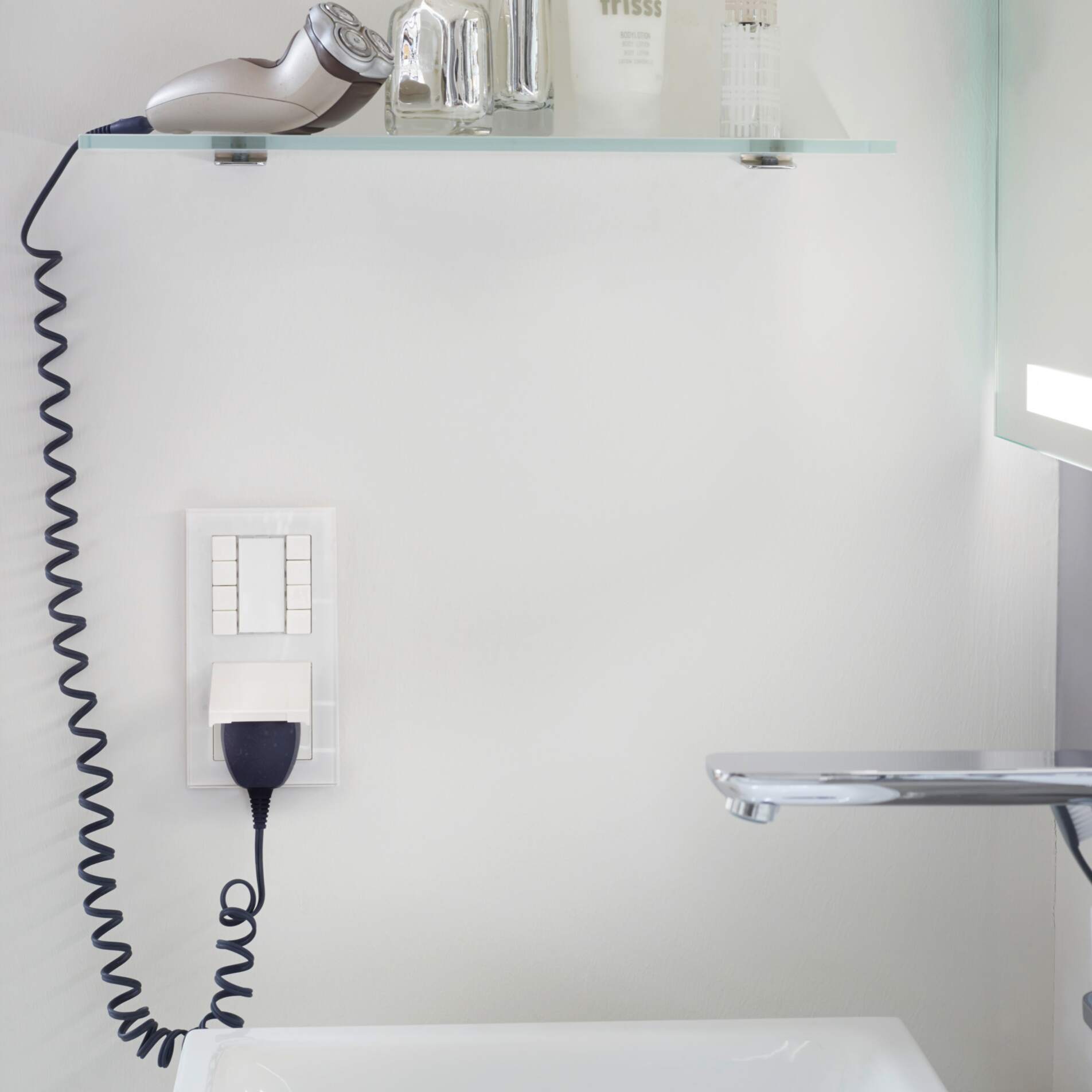 JUNG_AMBI-PH_Studio-3001_Bad-1_AC_GL-WW_236-WB01-D3__002