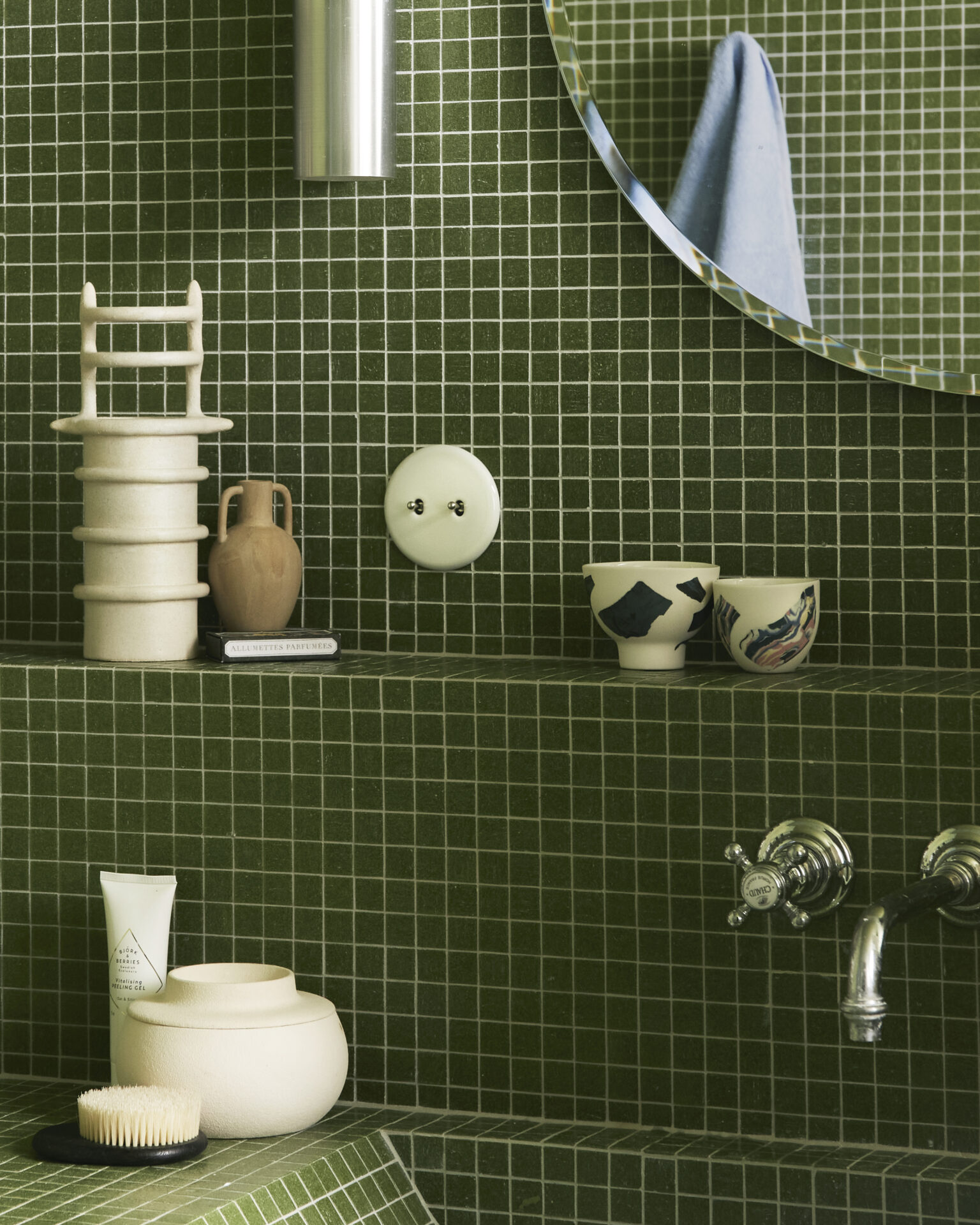 MODELEC-Iris by MODELEC-Porcelaine-White-1