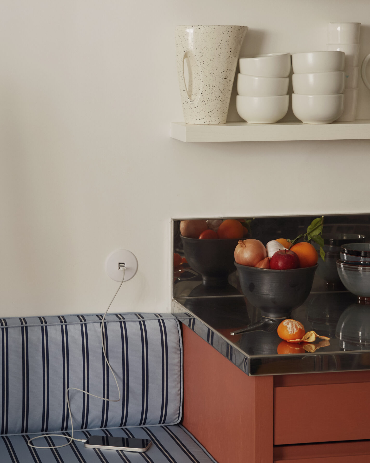 MODELEC-Iris by MODELEC-Soft Touch-White-1