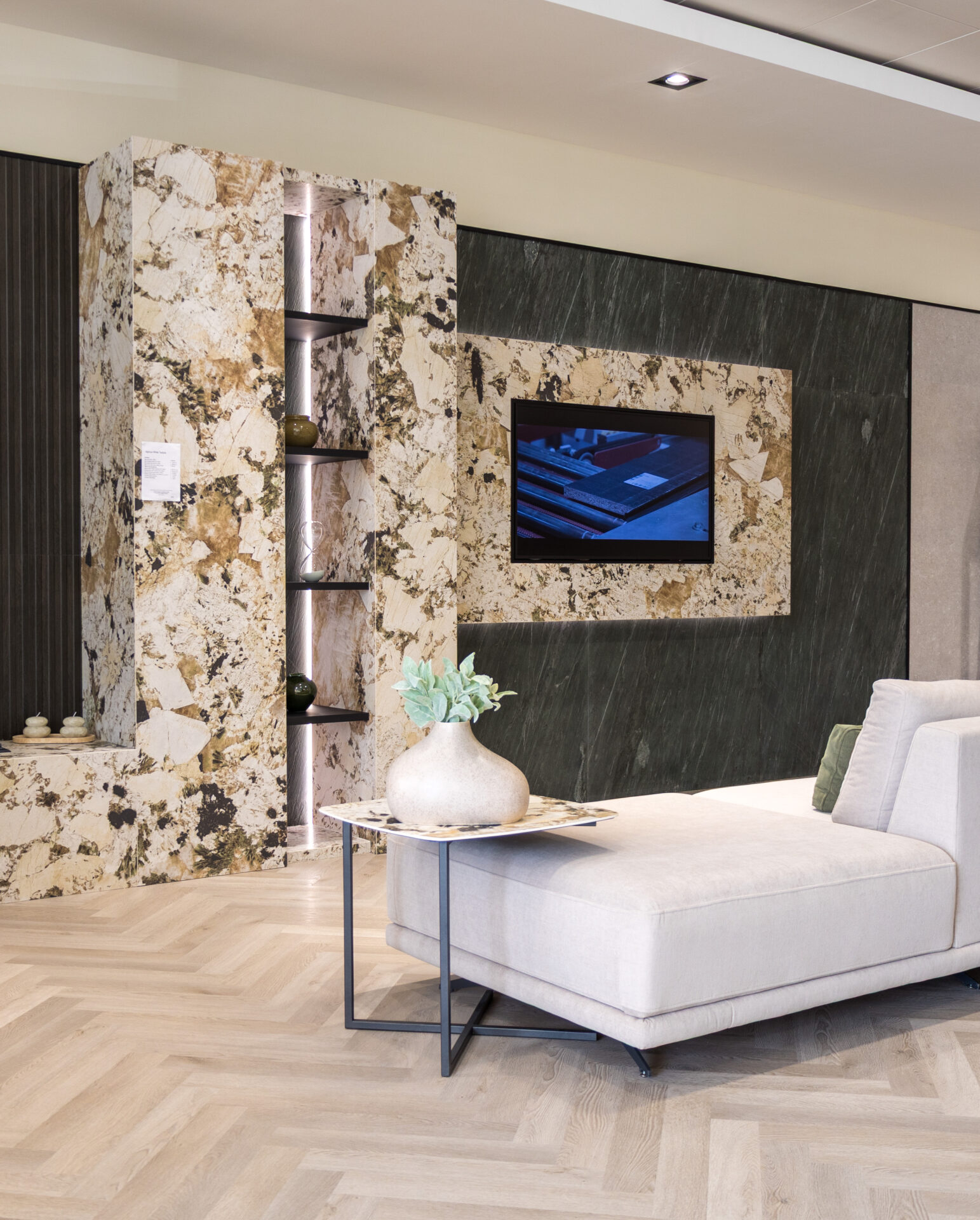 Showroom Porcelanosa Croydon